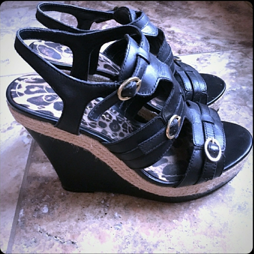 Jessica Simpson Wedges
